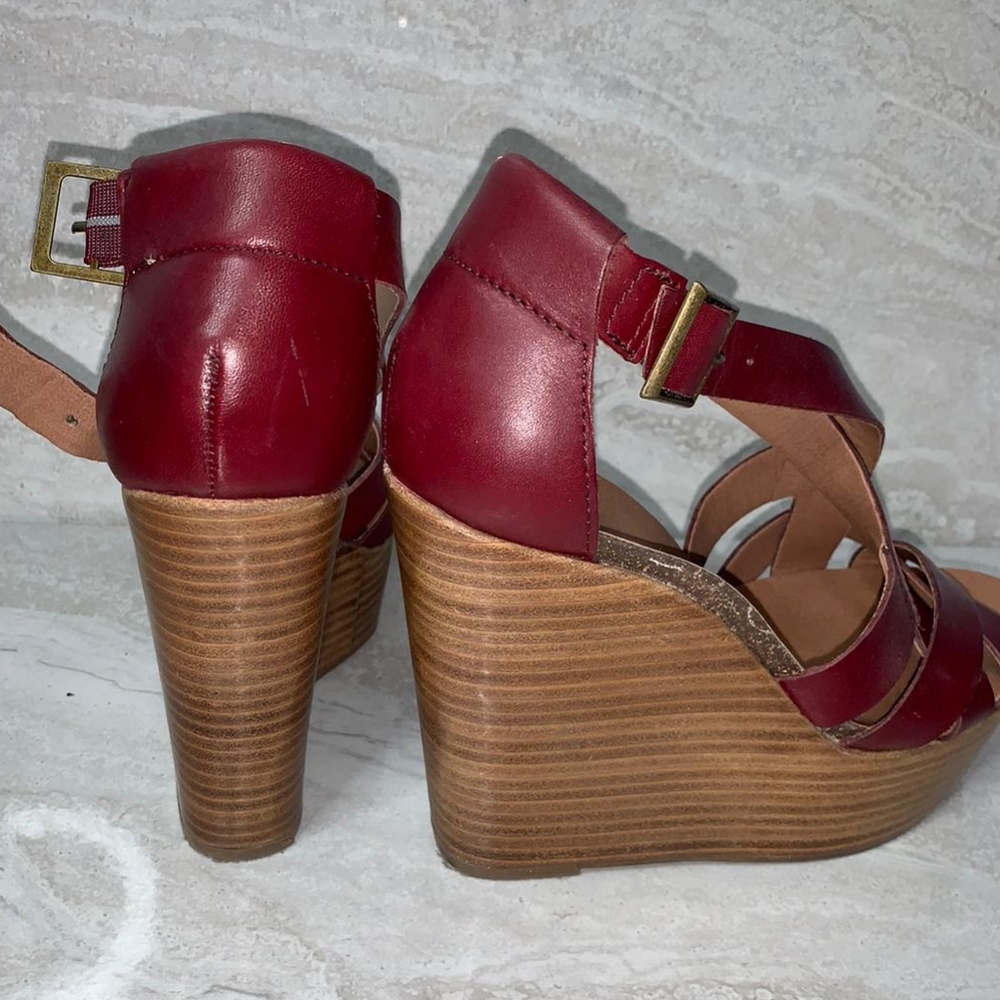 Lucky Brand Open Toed Wedges